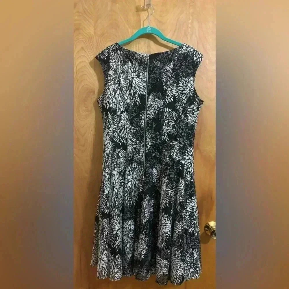 Black & White Floral Fit-and-Flare Dress - Picture 9 of 9